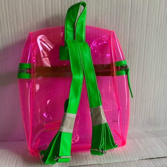 Backpack - Picture 2 of 4